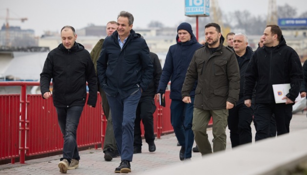 Les frappes russes sur Odessa pendant une visite de Volodymyr Zelensky et du Premier ministre grec font cinq morts et cinq blessés 