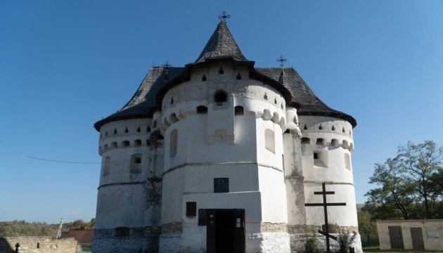 На Хмельниччині священника УПЦ МП зобов’язали повернути державі церкву-фортецю