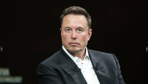 Маск анонсував вихід роботаксі від Tesla у серпні