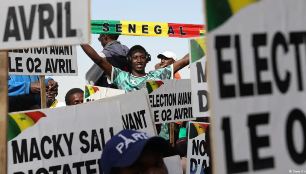 У Сенегалі оголосили нову дату відтермінованих президентських виборів