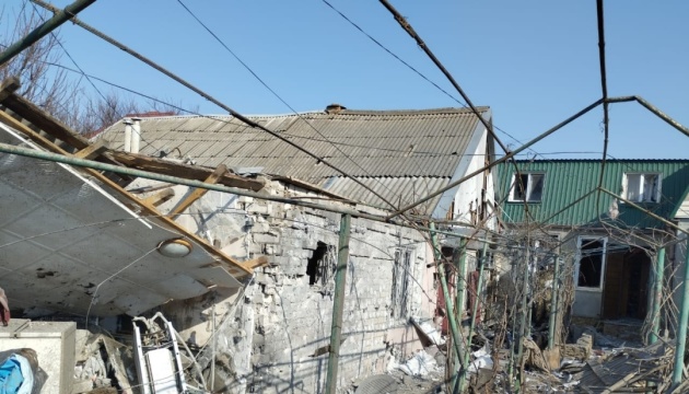 Enemy attacks 10 settlements in Kherson region overnight, one injured