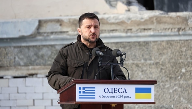 Selenskyj: Griechenland wird helfen, kulturelles Erbe der Ukraine wiederaufzubauen