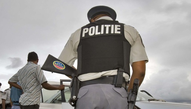 Поліція Суринама виявила майже 600 кілограмів кокаїну в літаку, що прямував до Амстердама