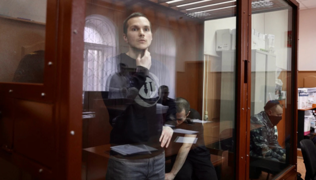 Суд у Москві продовжив арешт трьом адвокатам Навального