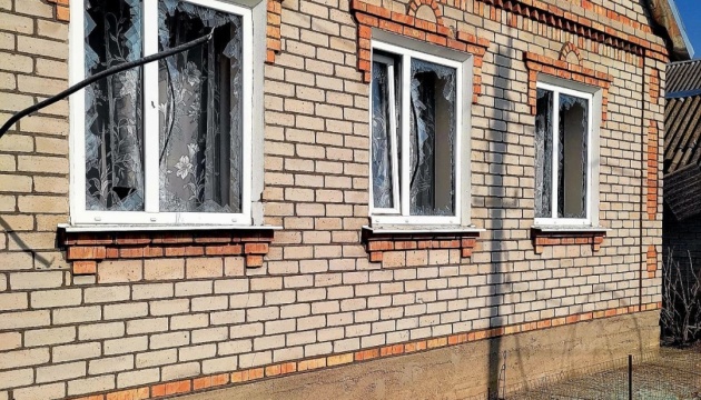 Russians shell Nikopol district with drones and artillery, girl injured