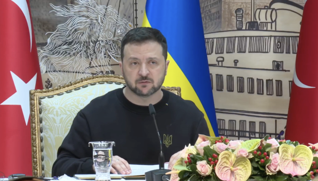 Zelensky provides Erdogan with list of Crimean Tatars held in detention by Russia