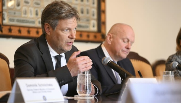 Німецький віцеканцлер сподівається на позитивне рішення Конгресу США про допомогу Україні