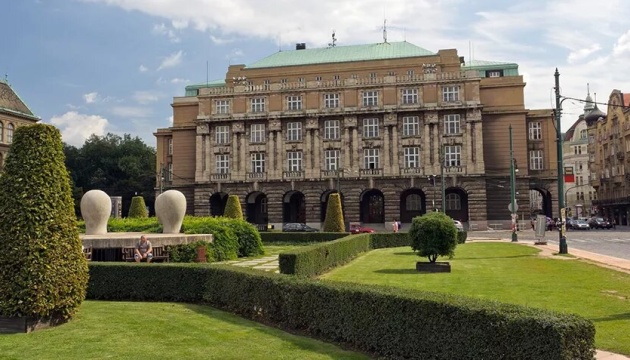 У Чехії кілька університетів отримали листи з погрозою масової стрілянини