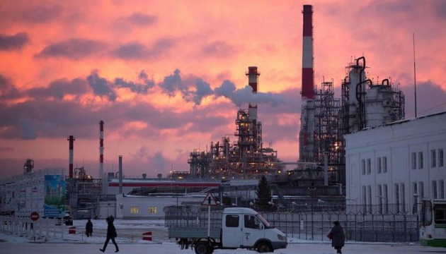 У Росії після нальоту дронів загорілися нафтобази в Орлі та під Нижнім Новгородом