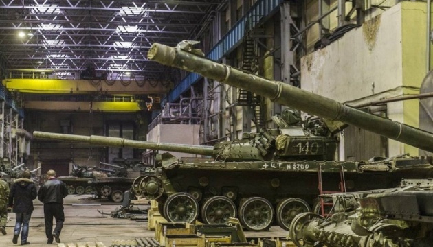 Rast produkcie ruského obranného priemyslu nebude v budúcnosti udržateľný – ISW