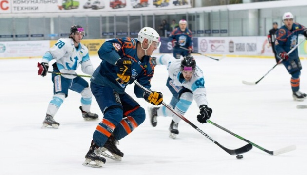 Хокей: «Кременчук» переграв «Дніпро» у матчі півфінальної серії плей-офф