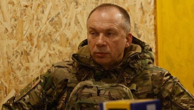 CinC Syrskyi thanks volunteer soldiers for defending Ukraine