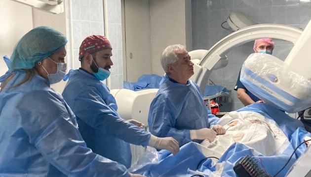На Житомирщині вперше провели три операції кріобалонної ізоляції легеневих вен