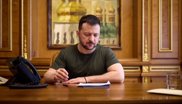 Зеленський обговорив із міністром підприємництва Данії спільні проєкти з відновлення України