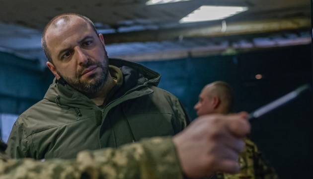 Умєров відвідав бойові підрозділи на Донеччині та Луганщині