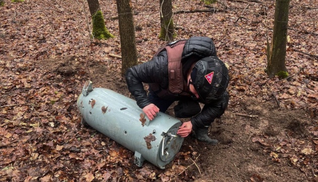 На Вінниччині сапери знешкодили бойову частину російської ракети Х-101