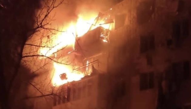 Guerre en Ukraine : Des bombardements russes sur la région de Kherson font quatre blessés 