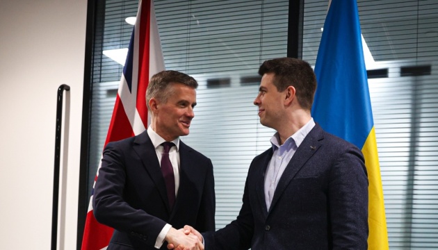 Україна і Британія готуються співпрацювати у сфері пасажирських перевезень
