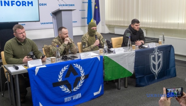 Російські добровольці анонсували розширення своєї визвольної операції