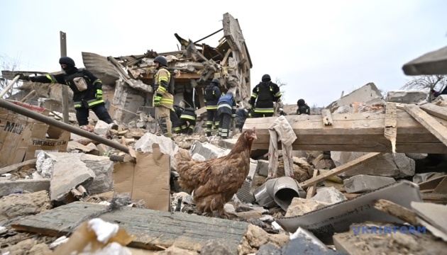 Guerre en Ukraine : Au moins trois morts et quinze blessés après une attaque russe sur Zaporijjia 