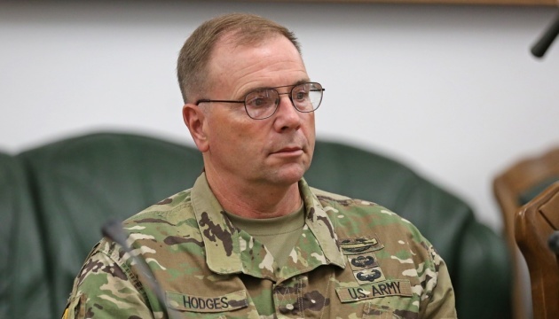Ukraine must further exert pressure on Russian supply routes, Crimea - General Hodges