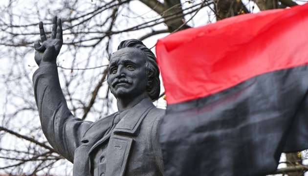 У Львові вшанували пам’ять В’ячеслава Чорновола у 25-ті роковини його загибелі