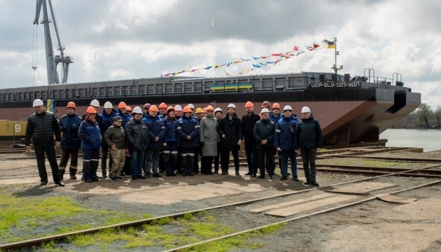 Ukrainian Danube Shipping Company sets afloat another SLG barge