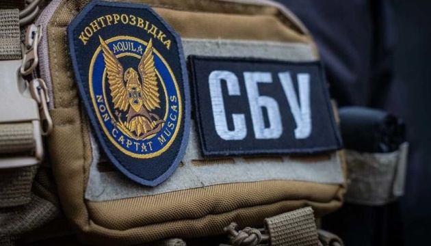 СБУ оголосила підозру керівнику кримського штабу «Юнармії», який вербував школярів до збройних сил РФ