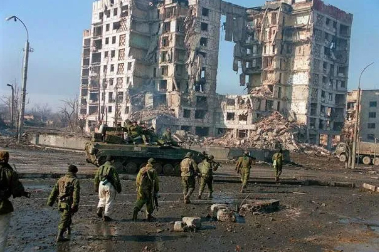 Зруйнований Грозний під час Чеченської війни