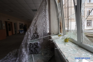 El ataque aéreo contra el centro de Járkiv causa daños en cinco edificios de gran altura y siete coches