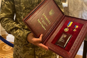 Зеленський присвоїв звання Героя України двом військовим