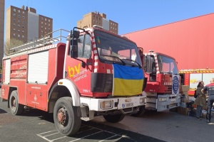 За участі діаспори з Іспанії в Україну передали пожежні автомобілі