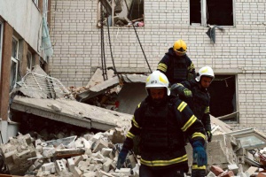 Raketenangriff auf Tschernihiw: Opferzahl steigt auf 17