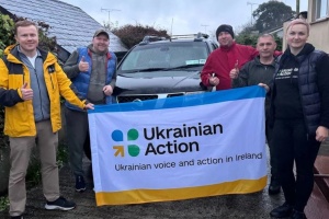 В Ірландії активісти придбали автівки для медичної евакуації у прифронтових зонах України