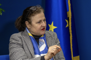 Посол ЄС після атаки по Дніпропетровщині: Україна терміново потребує посилення ППО