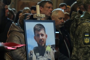 У Києві попрощалися із загиблим активістом та військовим Павлом Петриченком