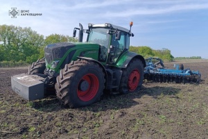 Tractor explodes on anti-personnel mine in Kharkiv region