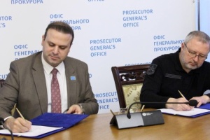 Le Procureur général de l’Ukraine et le Représentant de l'UNICEF en Ukraine ont signé un protocole d'accord