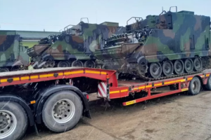 Lituania entrega vehículos blindados M577 a Ucrania