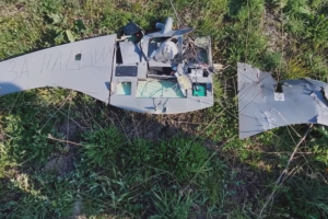 ウクライナ海兵、ロシア軍の無人偵察機を破壊