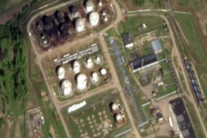 Tanklager in Region Smolensk nach Drohnenangriff 