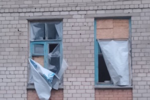Росіяни обстріляли з важкої артилерії Нікополь, пошкоджена гімназія