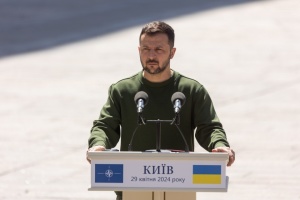 Україна заслуговує на запрошення до НАТО - Зеленський