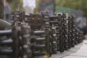 На Закарпатті під час благодійного марафону зібрали кошти на дві автівки та 66 дронів для ЗСУ