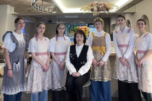 ウクライナ避難民が働くカフェが渋谷青山にプレオープン