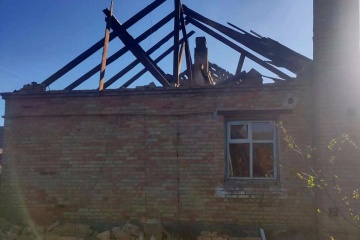 Landkreis Nikopol achtmal angegriffen, Häuser und Infrastruktureinrichtung beschädigt