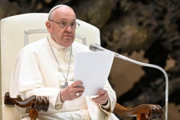 Папа Римський закликав італійських підлітків помолитися за українських дітей