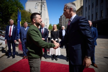ゼレンシキー宇大統領、キーウでストルテンベルグＮＡＴＯ事務総長と会談　ウクライナ防衛支援基金設置案につき協議