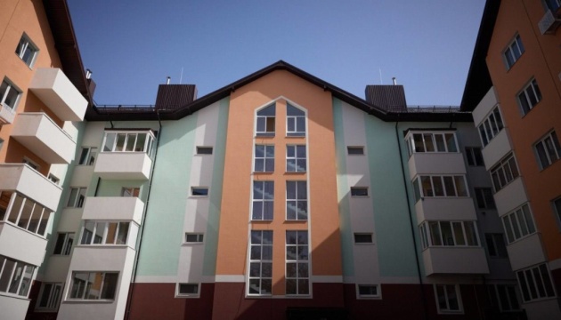 Restauradas 130 escuelas en la región de Kyiv