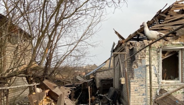Guerre en Ukraine : Plusieurs destructions causées à la suite des bombardements russes sur un village dans la région de Kharkiv